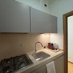 Stylish Pantheon Escape In Ancient Apartamento Roma